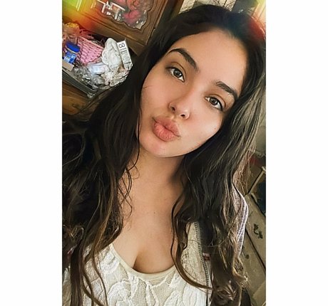 Esmeralda Quintero スター 裸 写真