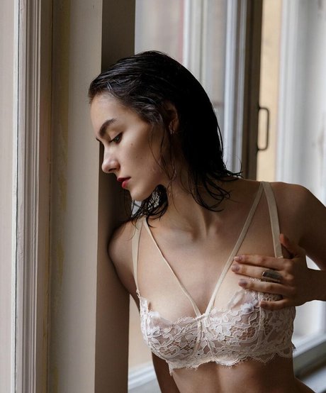 ニューハーフオンリーファン ヌード 写真