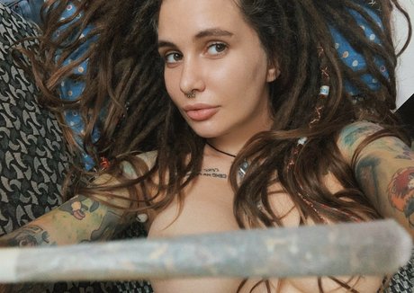 Natalia Veretennikova ポルノモデル 画像