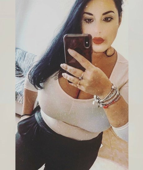 Valeria Vela 最高のスター アーカイブ