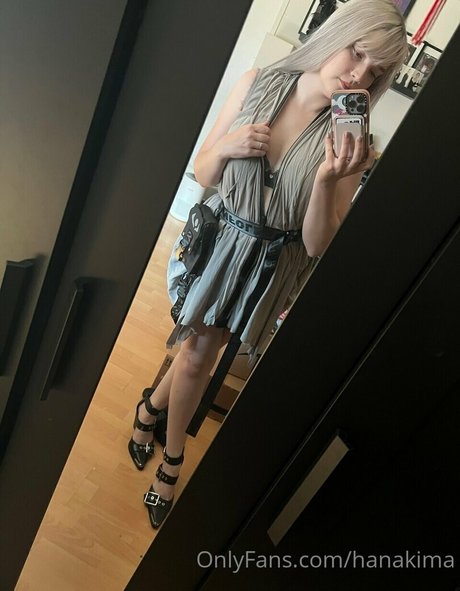 Hanakima 美しいモデル ギャラリー