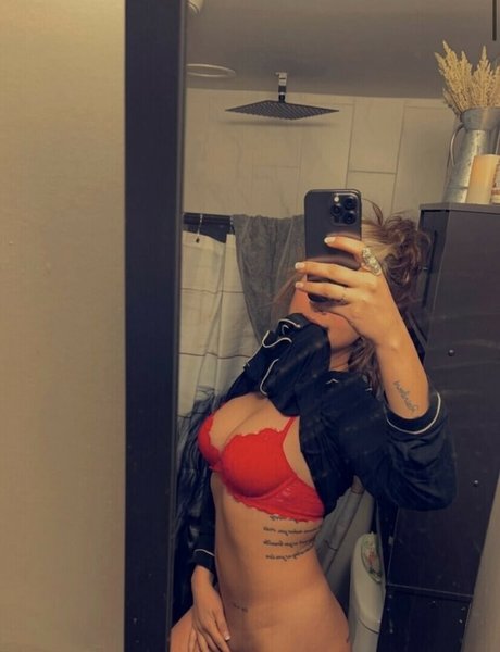 Eve Haddox ヌードスター 画像