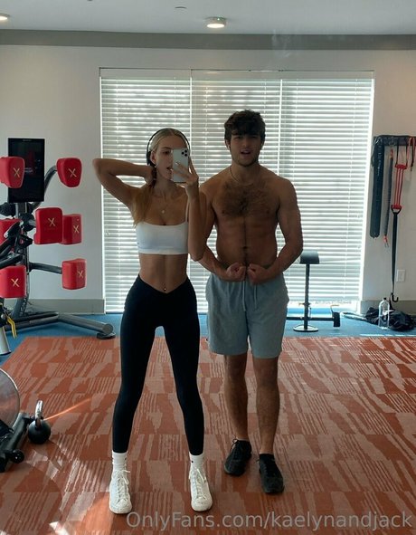 Kaelynandjack セックスポルノスター アーカイブ