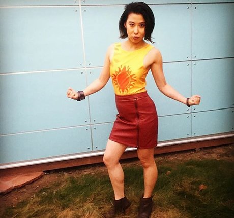 オンリーファンズの普及 無料アダルト 写真