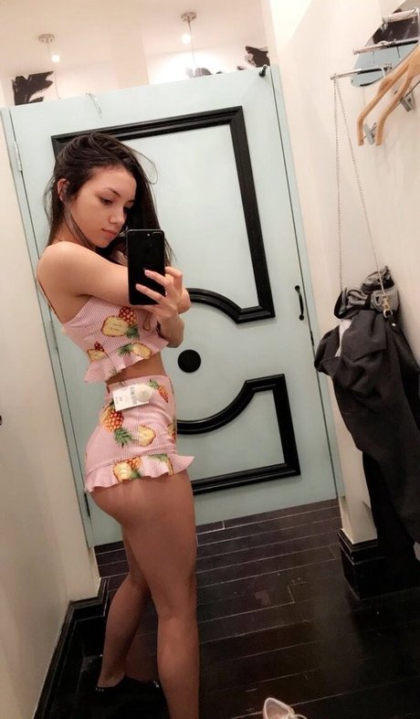 Mary Kaylaficial セクシーモデル 写真