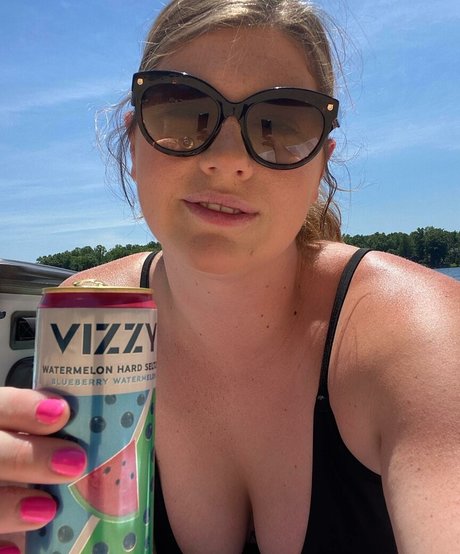 bekahbutinonly ポルノスター ヌード ギャラリー