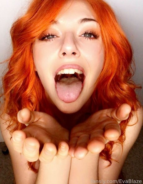 Eva Blaze セクシーモデル 写真