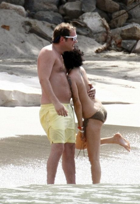 Amy Winehouse ポルノスター 独占 ギャラリー