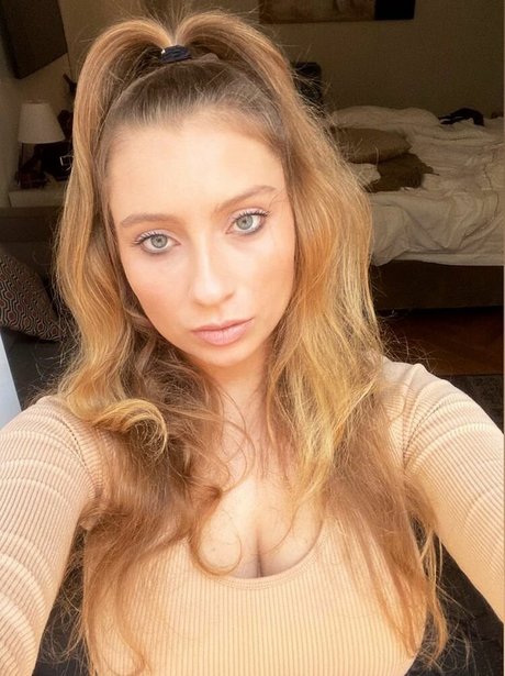 ブロンドのお尻オンリーファンズ xxx 写真