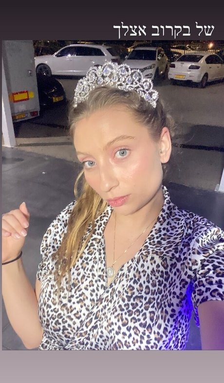 フィットネスベイビーオンリーファンズ ヌード 画像