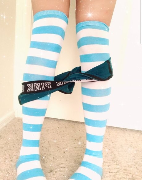 Pinky moomoomilk 素敵なポルノスター 画像