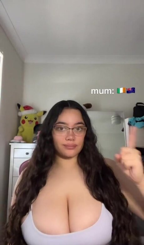 Carragh Mahuika 美しいモデル 写真