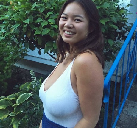 赤毛の痩せたオンリーファンズ ポルノ 写真