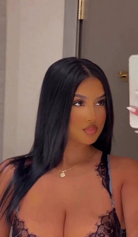 ssbbw オンリーファンズ ホット裸 ギャラリー