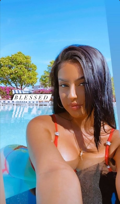 Lucero Crystal ヌードのポルノスター 写真