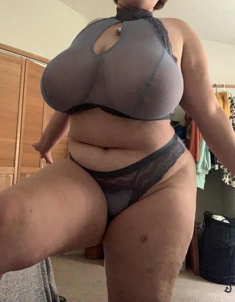 Squishy Lynxie 完璧なモデル 写真