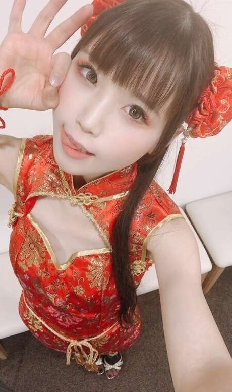 Kururun エロティックなモデル 画像