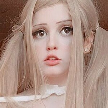 Ayadevil 美しいスター ギャラリー