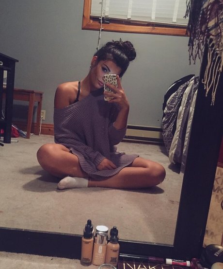 ジムのインフルエンサーオンリーファンズ 無料 画像