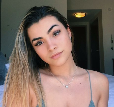 Kylie Manue 可愛い女優 写真