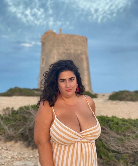 ミラーセルフィーオンリーファンズ ホット裸 写真