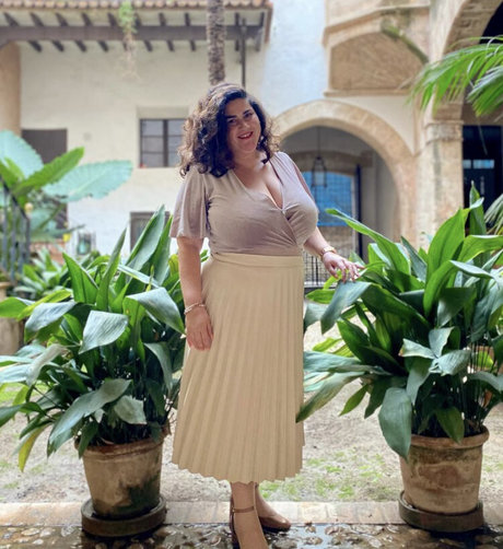 Caliope ポルノスター セクシー 画像