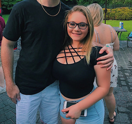 柔軟なティーンオンリーファン アダルト無料 写真