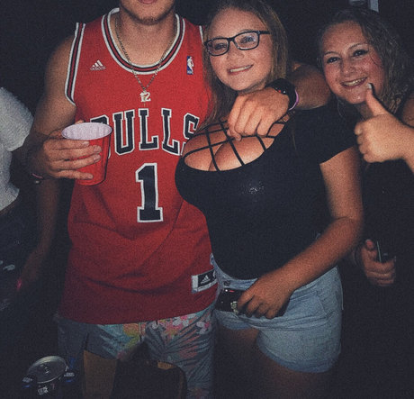 フェラチオ ティーン オンリーファンズ エロチック ギャラリー