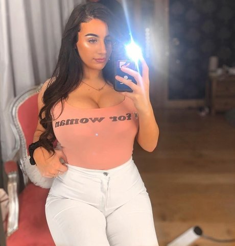 asmrマッサージオンリーファンズ ホットヌード 画像