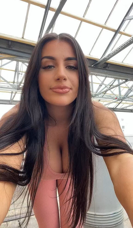 オンリーファンズの動画 無料ヌード 写真