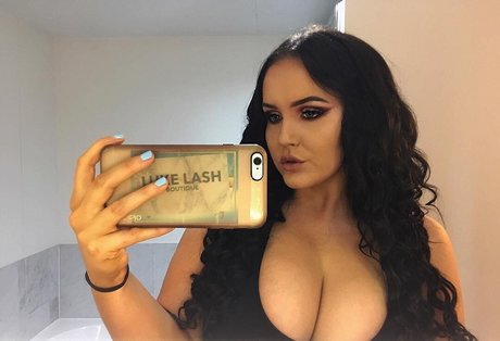 Tayla Cooper 独占ポルノスター 画像