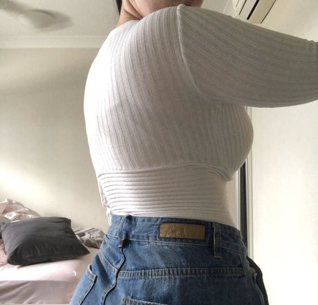 Tayla Cooper 完璧なスター 写真