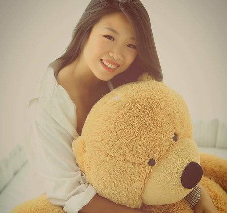 Bawnsai ポルノ女優 写真