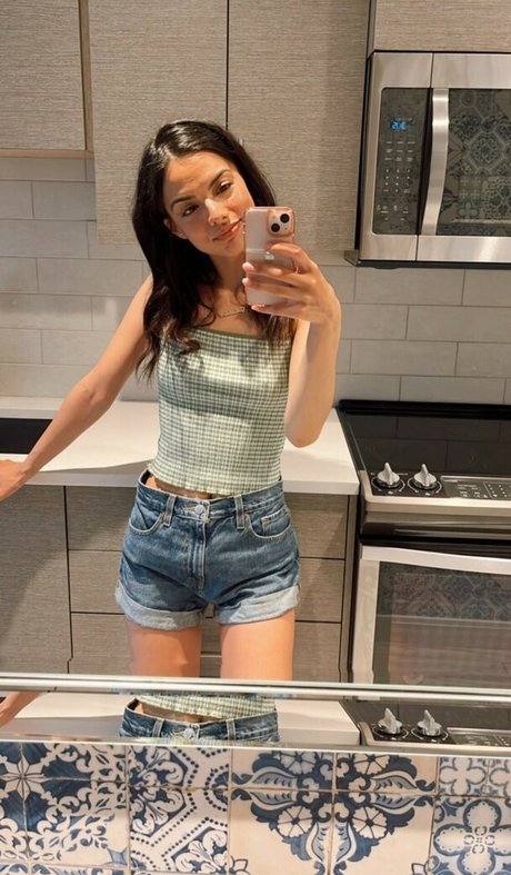 Galadriex 裸の女優 写真