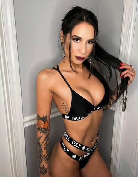 Missgio92 アダルトスター アーカイブ