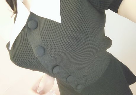 成熟したラテン系オンリーファンズ アダルト 画像