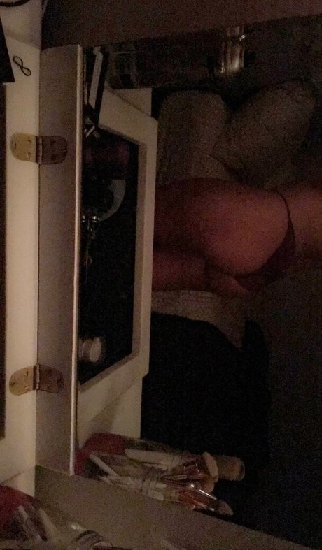 Hayden Buchko アートスター 写真