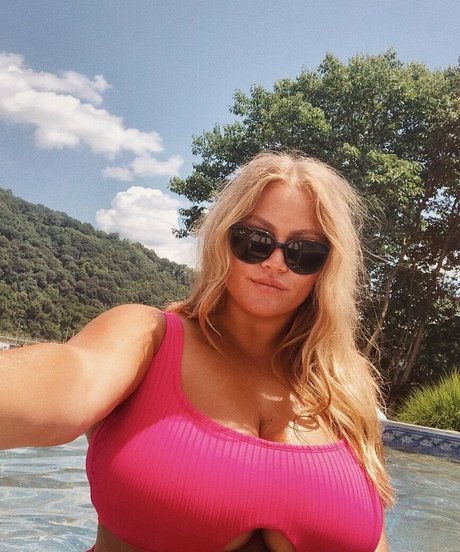 中出しプリンセスオンリーファンズ 美しいヌード 写真