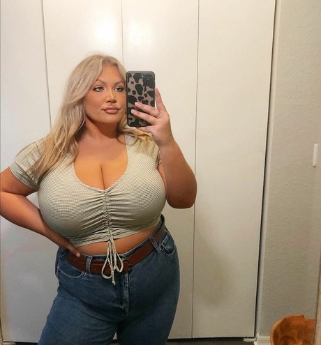 ニューハーフの手コキオンリーファンズ アートヌード 写真