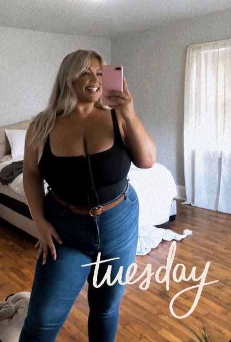 Hayden Buchko ポルノスター 裸 写真