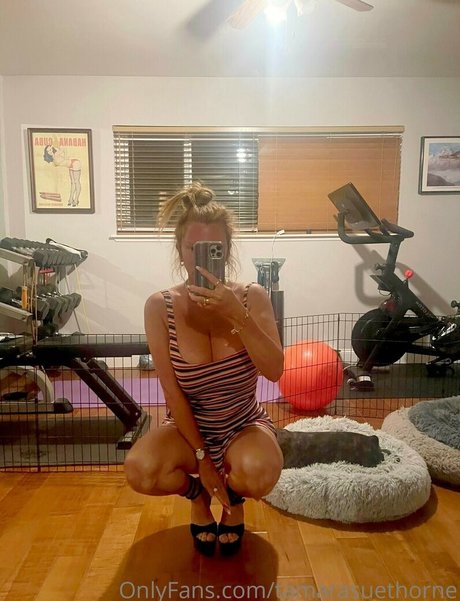 Tamara Thorne HDポルノスター 写真