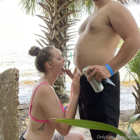 Yenkea ポルノモデル 写真