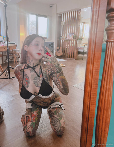 ぽっちゃりブロンドのオンリーファンズ 裸 ギャラリー