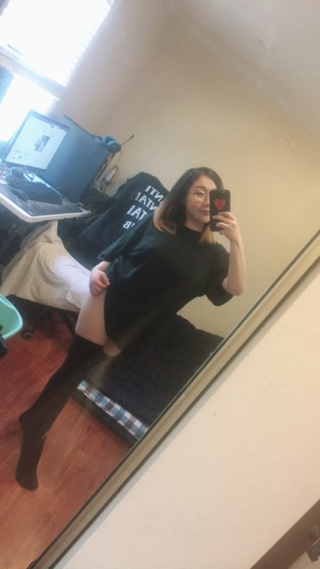 Hentai Waifu 素敵なモデル 写真