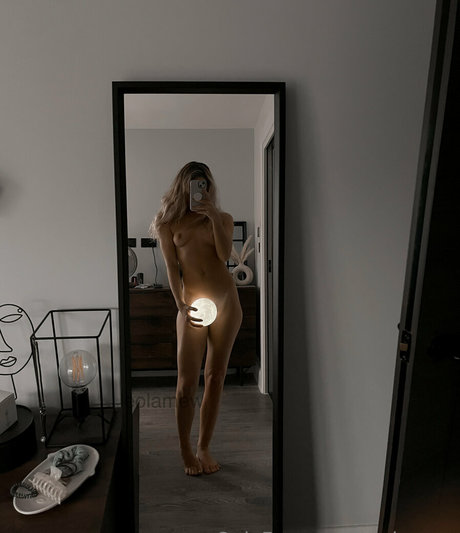 ビーチセックスオンリーファンズ セクシー裸 画像