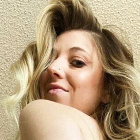 QueenSylvieMarie 写真集