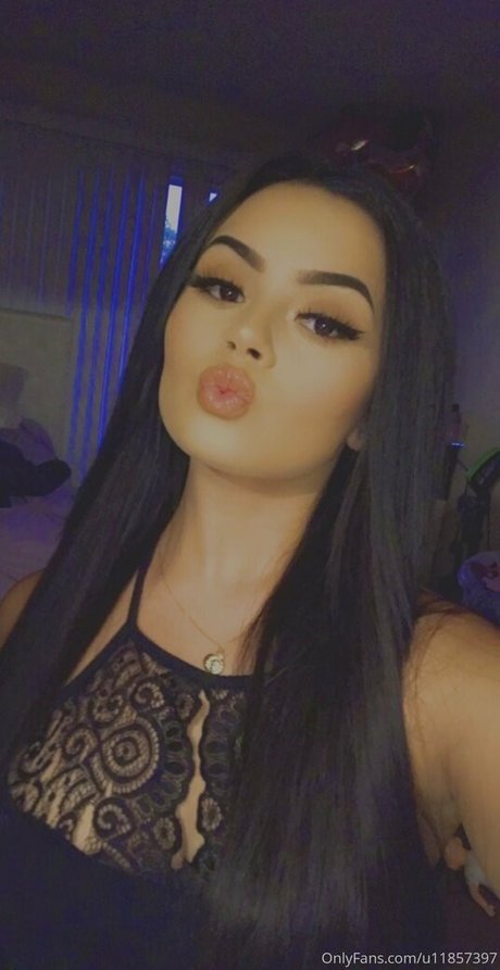 _TaniaVega 独占スター 写真