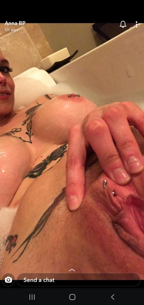 Anna Bell Peaks スター 画像