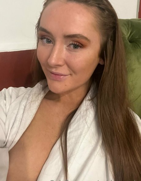 金髪の顔射オンリーファンズ エロチック ギャラリー