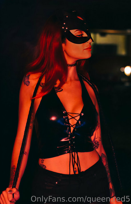 Queen Red 最高のポルノスター アーカイブ